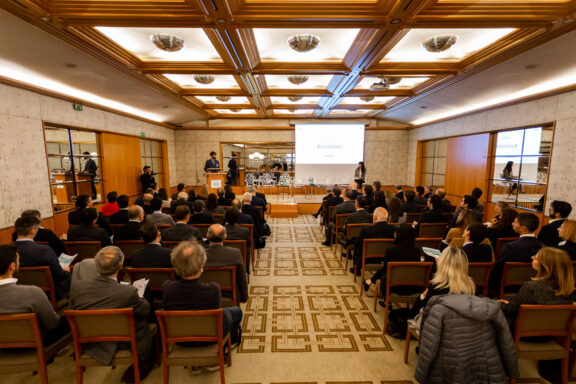 Photo – Roundtable: “Catch up needed: institutions towards private capital”